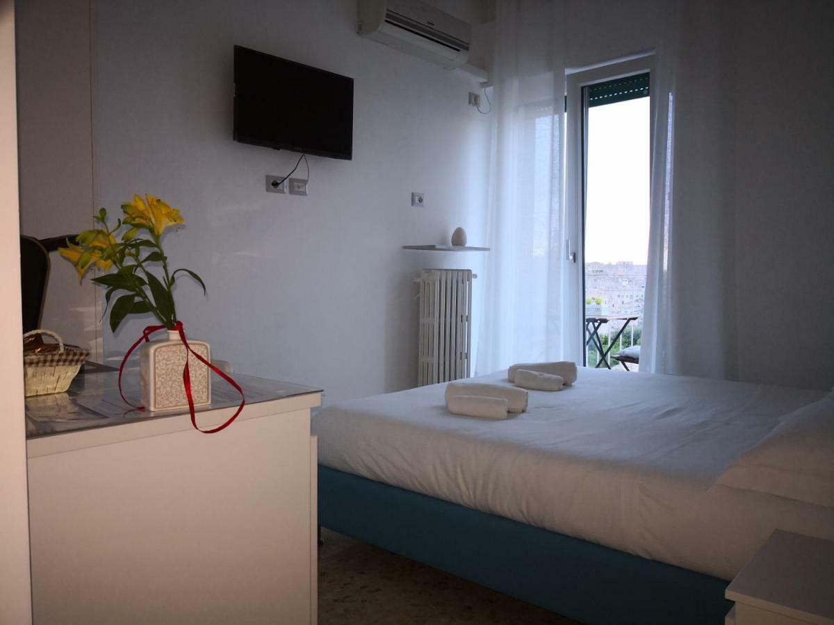 Dimore Pietrapenta Apartments, Suites & Rooms - Via Lucana 223, Via Piave 23, Via Chiancalata 16 Matera Exteriör bild